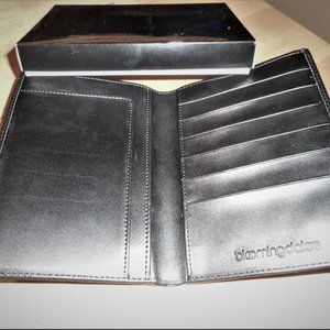 Credit card holder/wallet